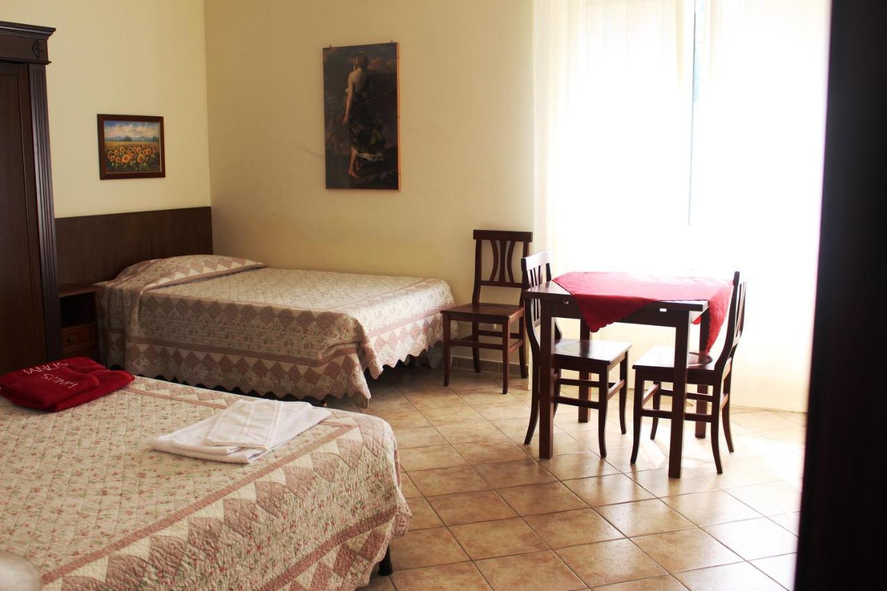 Ianus Guest House Roma Exterior foto